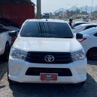 Toyota Hilux Revo Smart cab 2.4 J MT